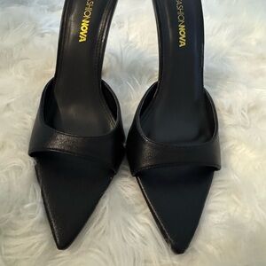 Fashion Nova Black Pointed Heels
